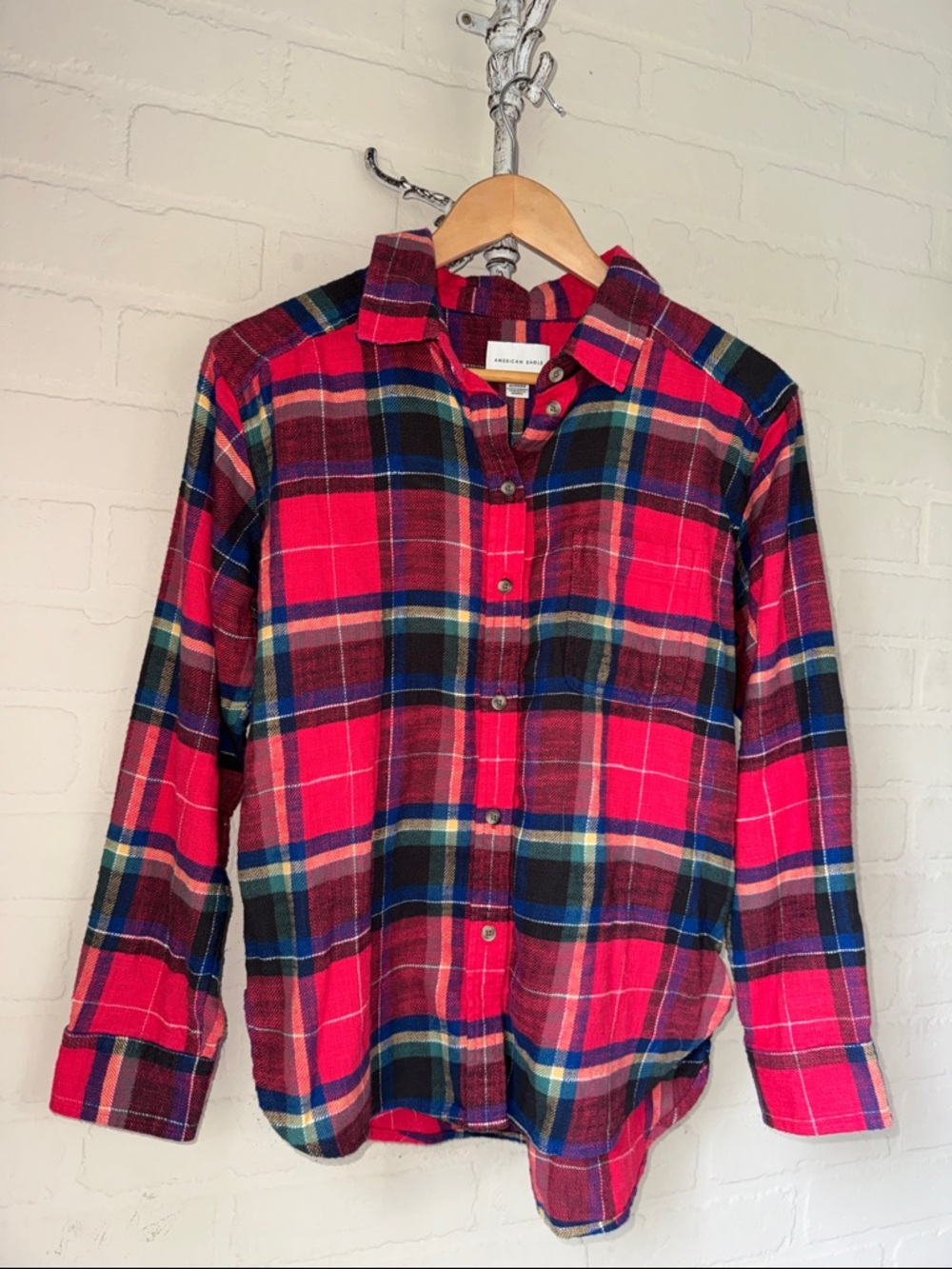 American Eagle Outfitters Red Plaid Shirt Navy Green flannel super soft